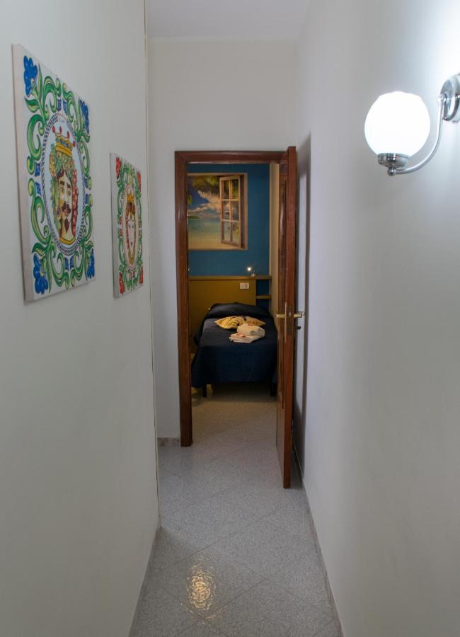 Marierose House Sferracavallo Luaran gambar